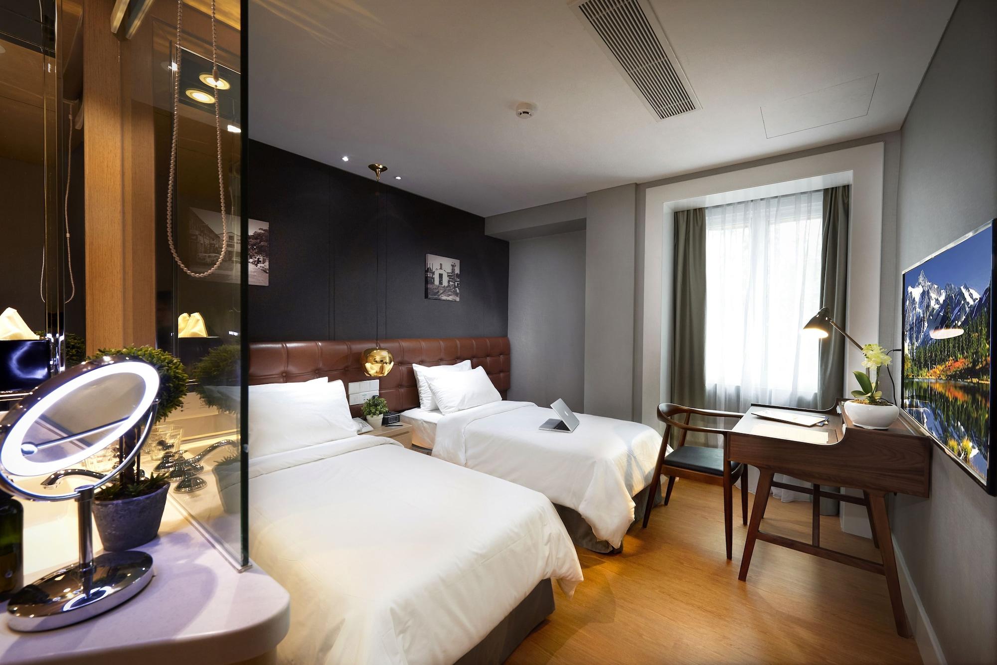 Kingwood Boutique Hotel Miri Exterior photo
