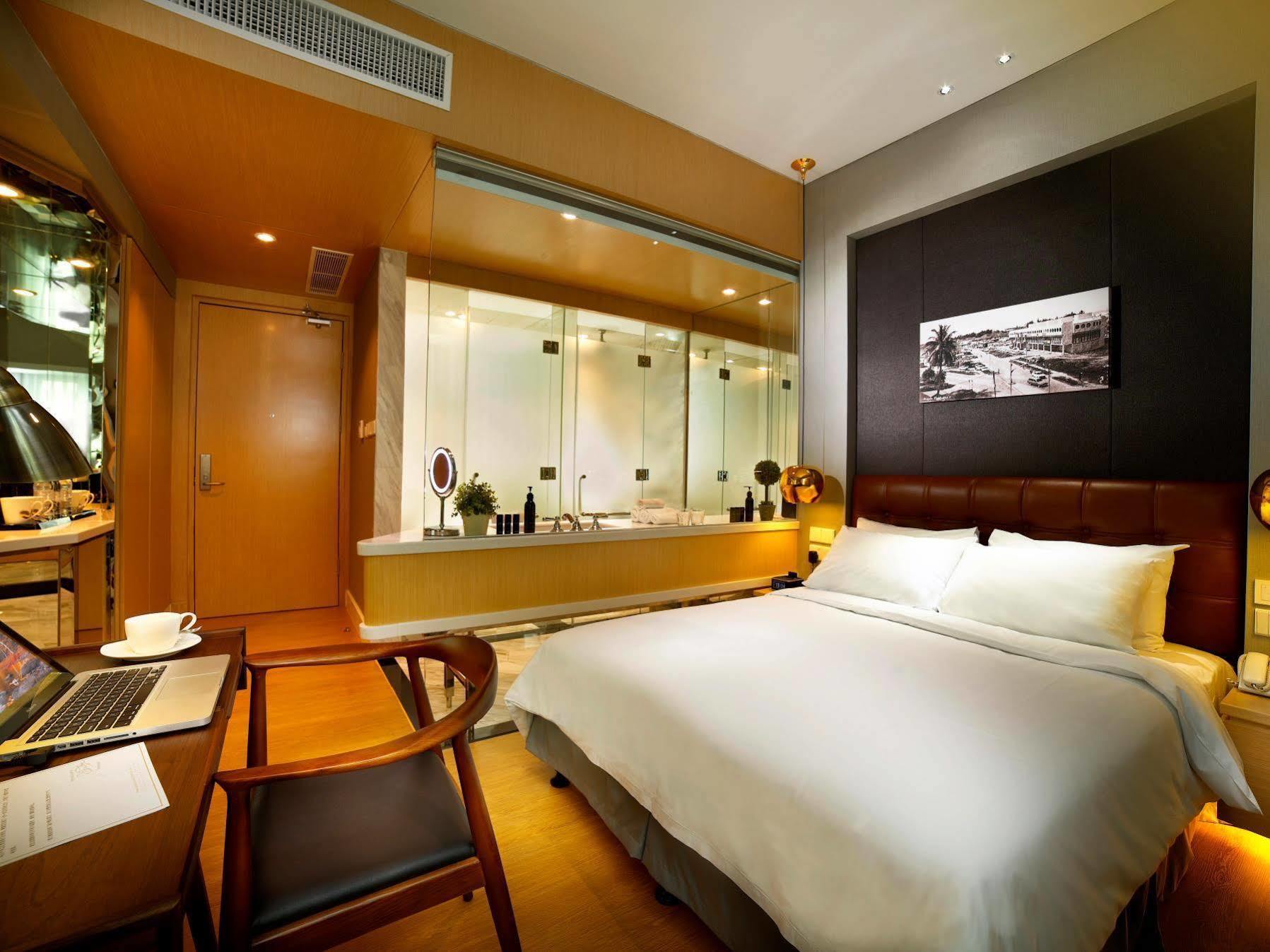 Kingwood Boutique Hotel Miri Exterior photo